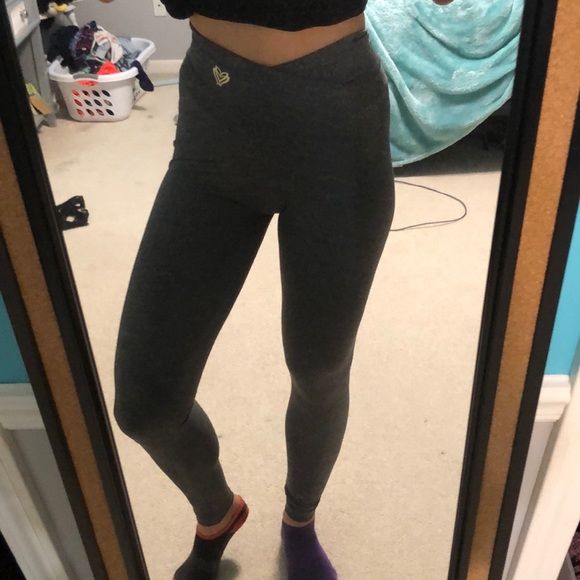 CLS sportswear leggings - Picture 2 of 4